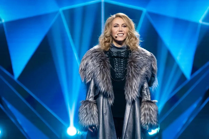 Карина Кокс в шоу «Маска»