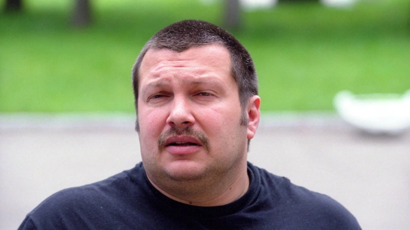 Владимир Соловьев с усами Владимир Соловьев с усами