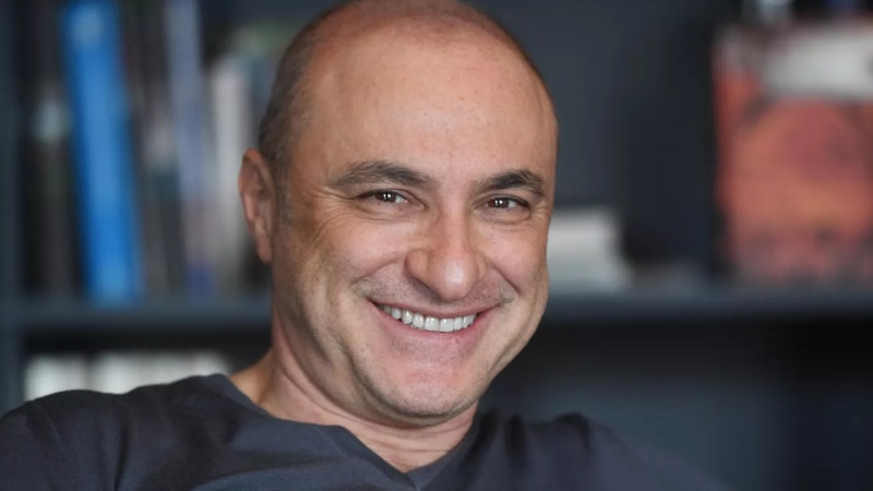 Михаил Турецкий заново учится ходить после тяжелой операции