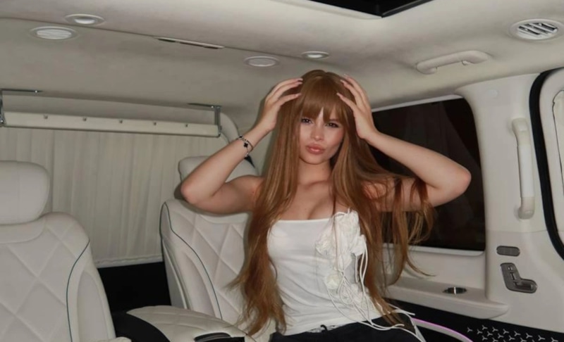 Милана Стар получила "Мерседес" за 13 миллионов Милана Стар получила "Мерседес" за 13 миллионов