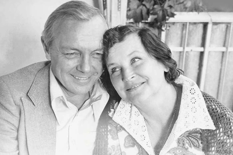 Кирилл Лавров и Валентина Николаева