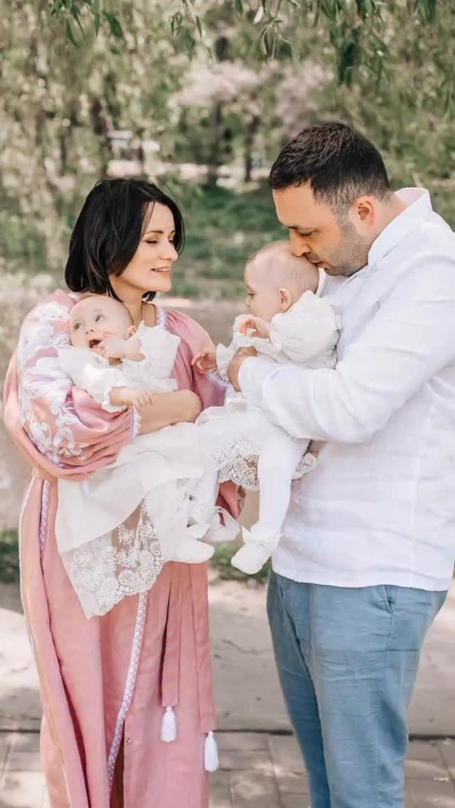 Лиза Глинская с мужем и детьми