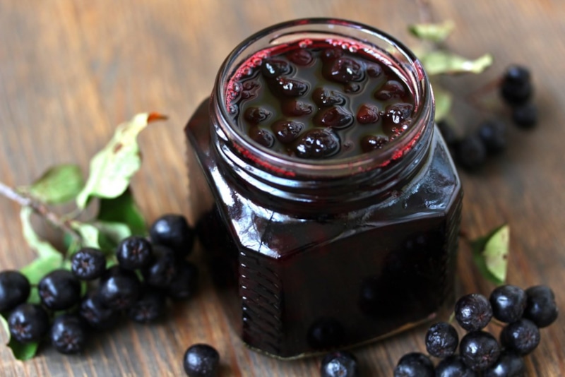 Варенье из черноплодной рябины: польза и вкус