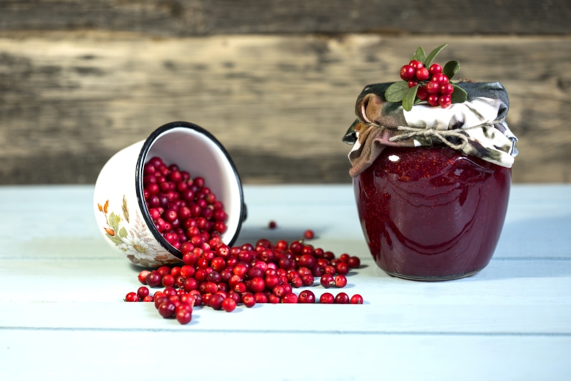 Брусничное варенье: польза и вкус