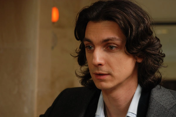 Илья Бледный в фильме «Домрaботницa»