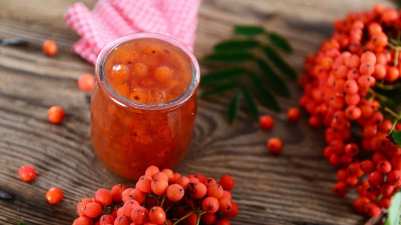 Джем из рябины: зимнее лакомство