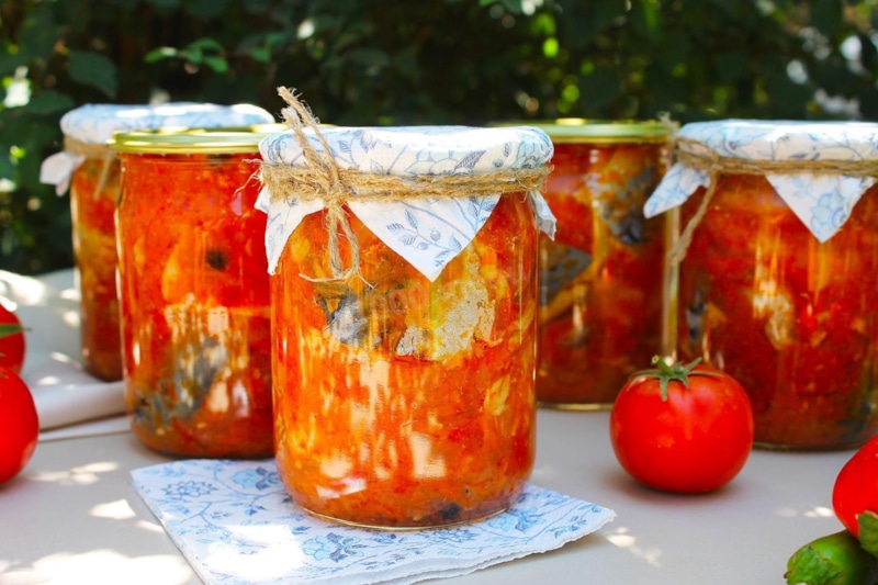 Скумбрия на зиму: консервы с овощами