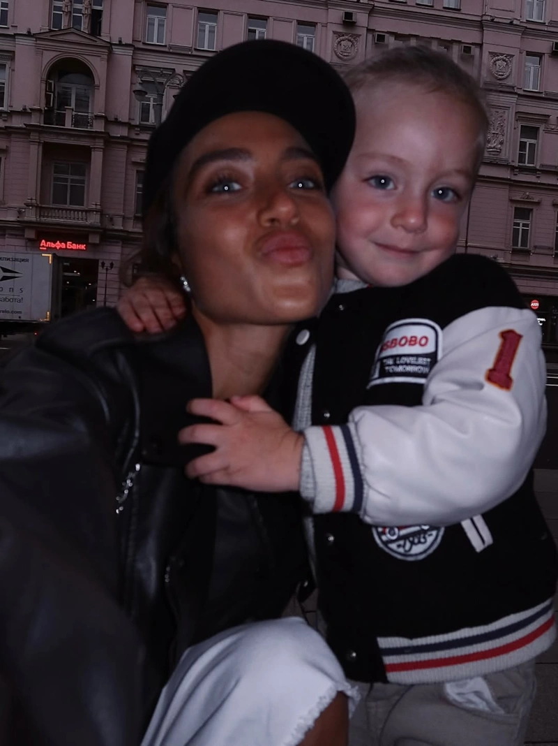 Ангелина Суркова с сыном