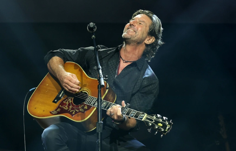 Погиб в авиакатастрофе Бретт Джеймс Погиб в авиакатастрофе Бретт Джеймс