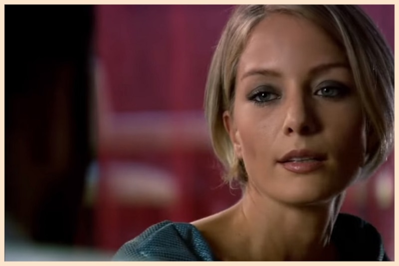 Кадр из сериала «Эзель»