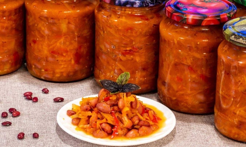 Фасоль с овощами: зимняя заготовка