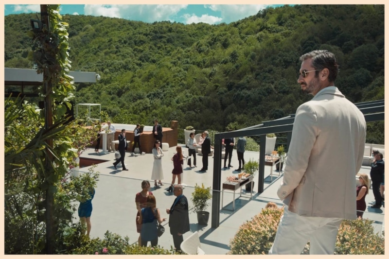 Кадр из сериала «Полет птицы»