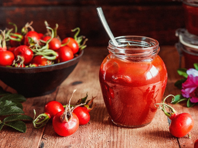 Желе из шиповника: витаминная заготовка