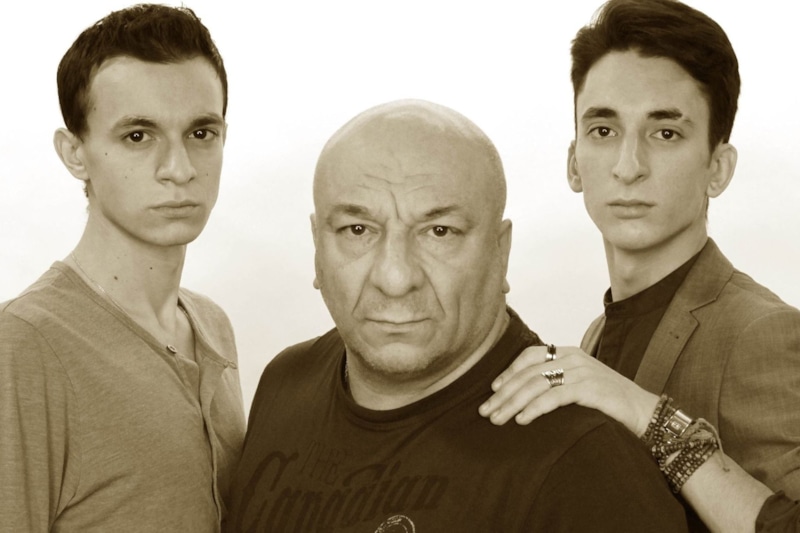 Михаил Богдасаров с сыновьями