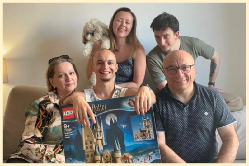 Михаил Богдасаров с женой Раисой и детьми