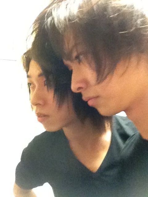 Кэнто Ямадзаки и его брат-близнец Нобу Кэнто Ямадзаки и его брат-близнец Нобу