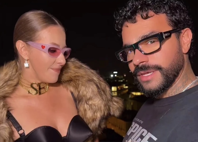 Собчак устроила роскошную тусовку с черной икрой