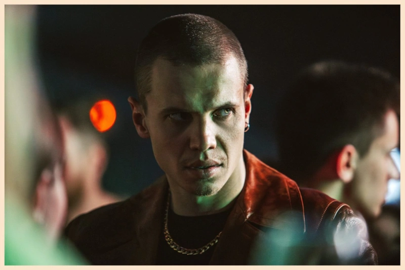 Антон Артемьев в сериале «Улица Шекспира»