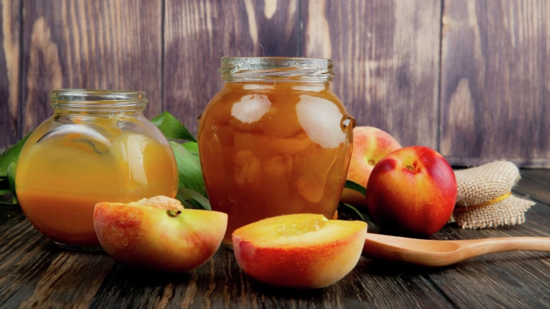 Карамельное повидло: персики и сахар
