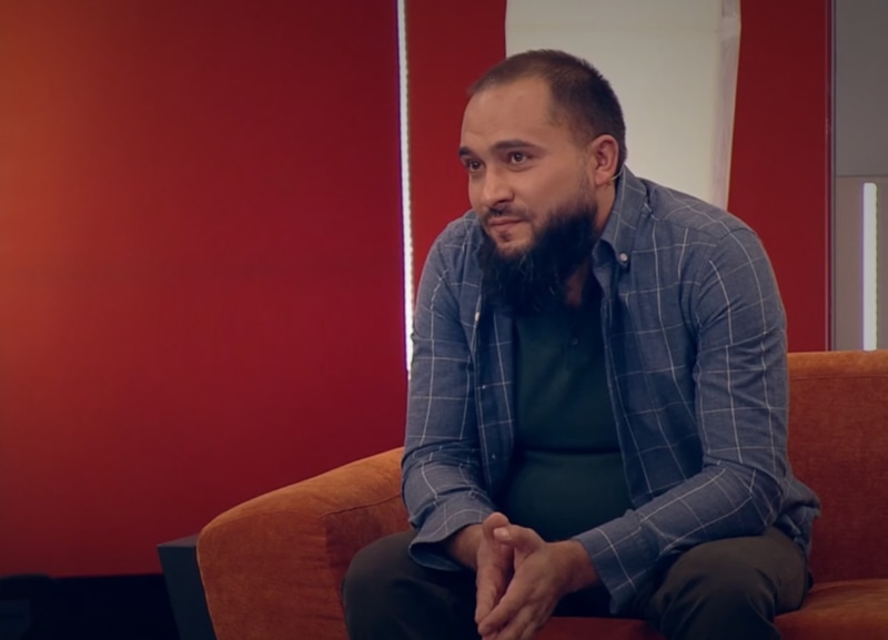 Рахмат Озеров в студии «Пусть говорят» на Первом канале