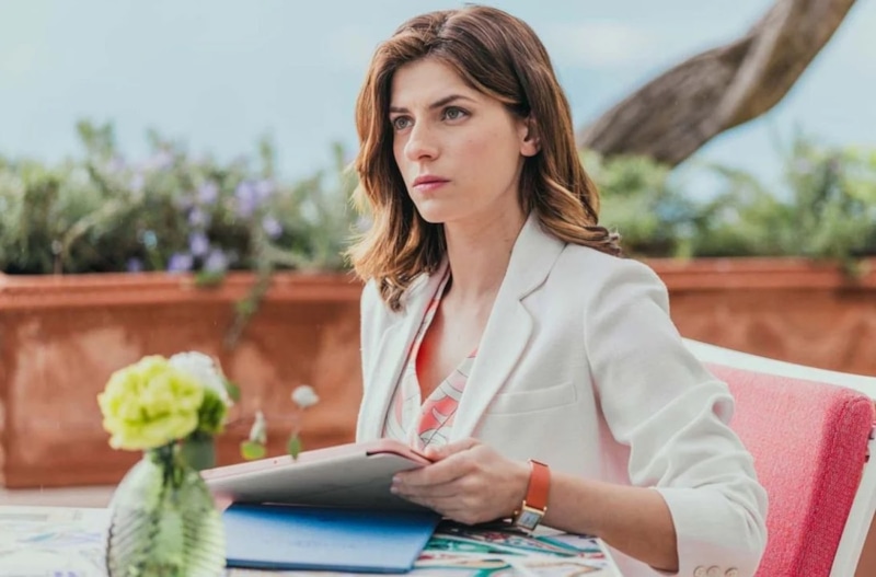 Алехандра Ониева в сериале «Отель на побережье»