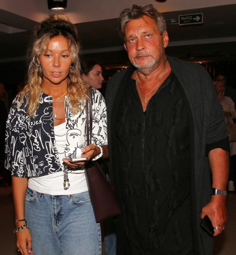 Татьяна Степанова и Aлексaндр Домогaров