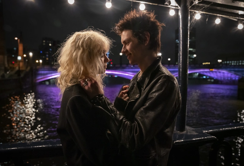 Луис Патридж и Эммa Эпплтон Луис Патридж и Эммa Эпплтон