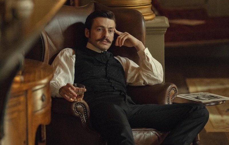 Энтони Бойл в сериале «Дом Гиннесса»