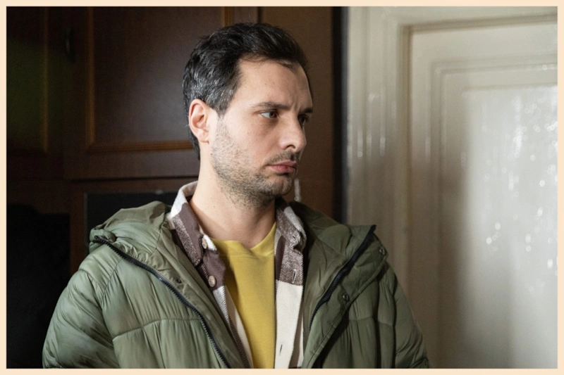 Кадр из сериала «Под покровом надежды»