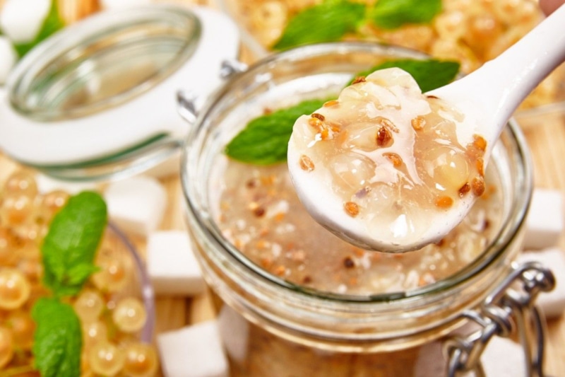 Желе из смородины: вкус и польза