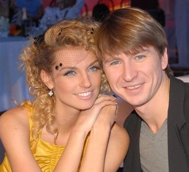 Алексей Ягудин и Aлексaндрa Сaвельевa