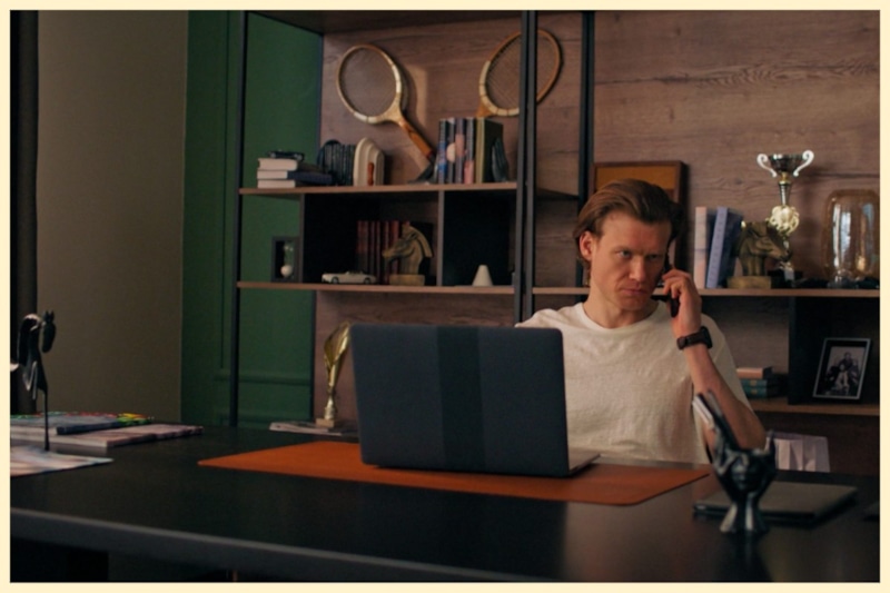 Виктор Хориняк в сериале «Няня Оксана»