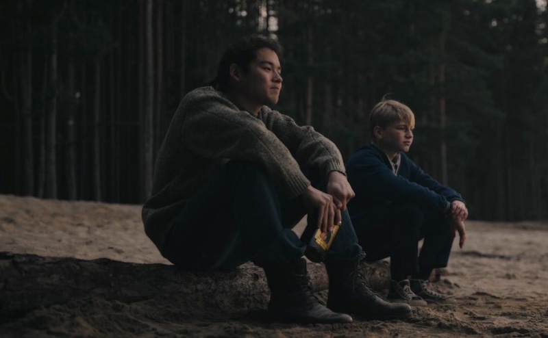 Савелий Кудряшов и Ансар Ильясов в сериале «Лихие»