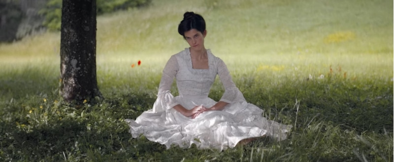 Сюзанна Линдон в фильме «Цвета времени»