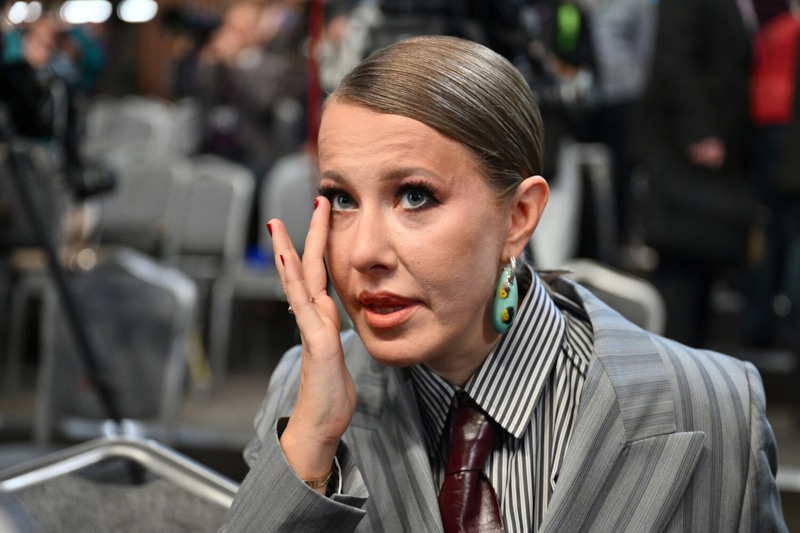 Собчак обрушилась на Стрелец из-за намека на ее "проклятые интервью" Собчак обрушилась на Стрелец из-за намека на ее "проклятые интервью"