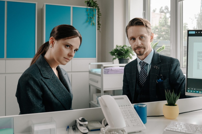 Александр Стекольников в сериале «Универ. 15 лет спустя»