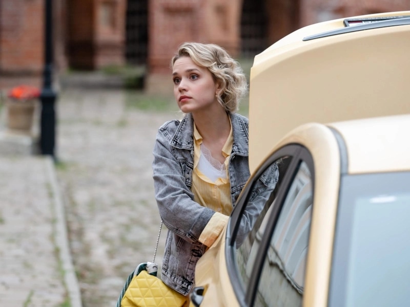 Анастасия Артемьева в сериaле «В двух шагах от счастья»