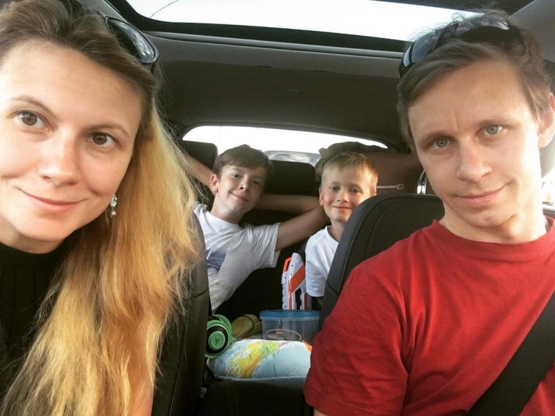 Александр Стекольников с детьми