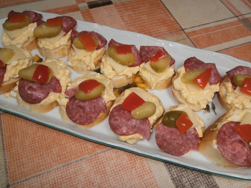 Колбаса в меню: скрытая угроза здоровью