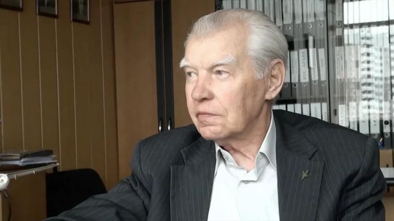 Юрий Ивашечкин - авиаконструктор, создавший истребитель Су-25