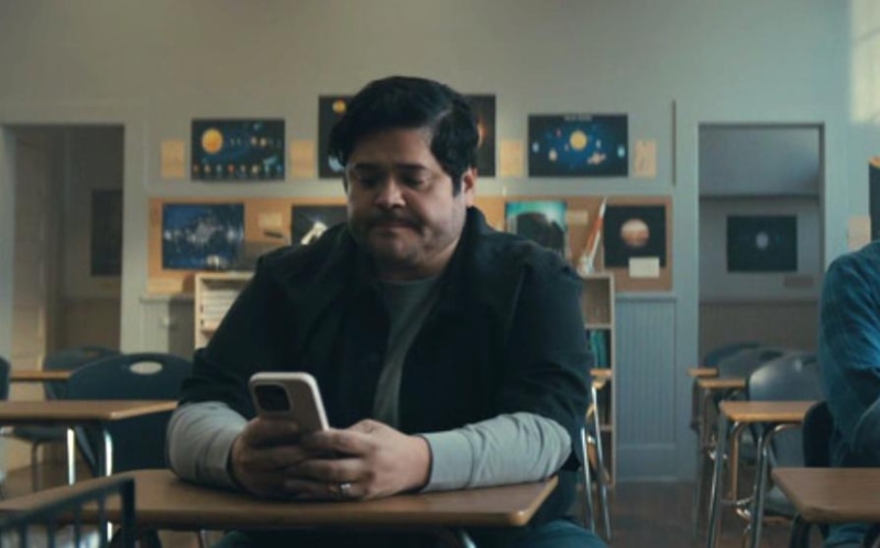 Харви Гильен в фильме «Жизнь Чака» Харви Гильен в фильме «Жизнь Чака»