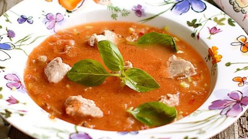 Гаспачо с печенью трески: витаминный холодный суп