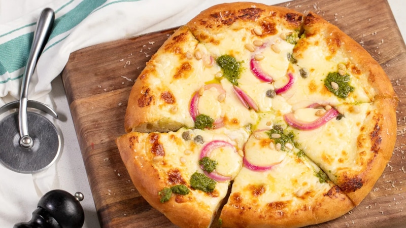 Пицца «Бьянка»: итальянская классика без томатов