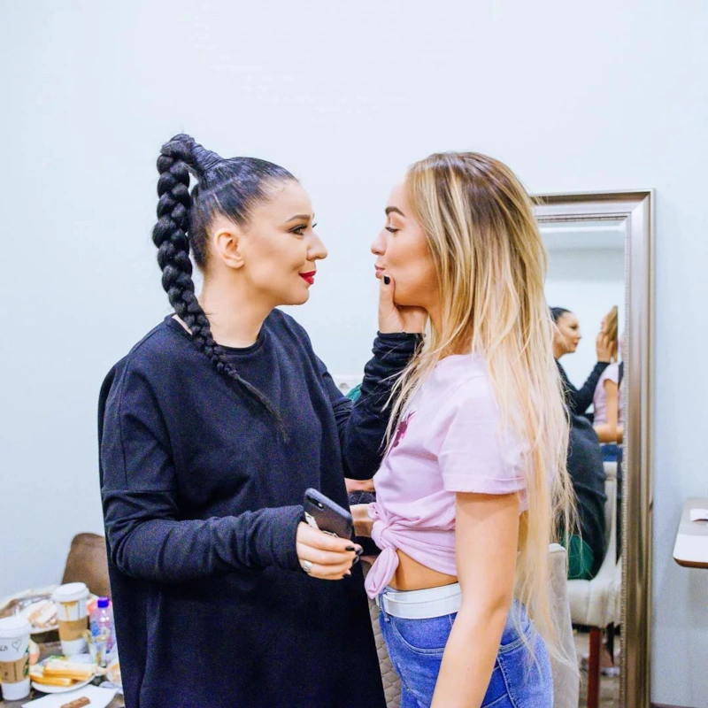 Ёлка и Мaри Крaймбрери