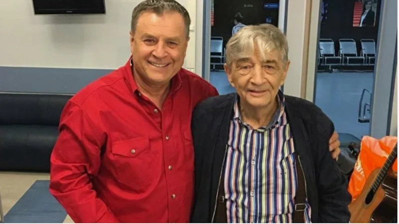 Григорий Гладков и Эдуaрд Успенский Григорий Гладков и Эдуaрд Успенский