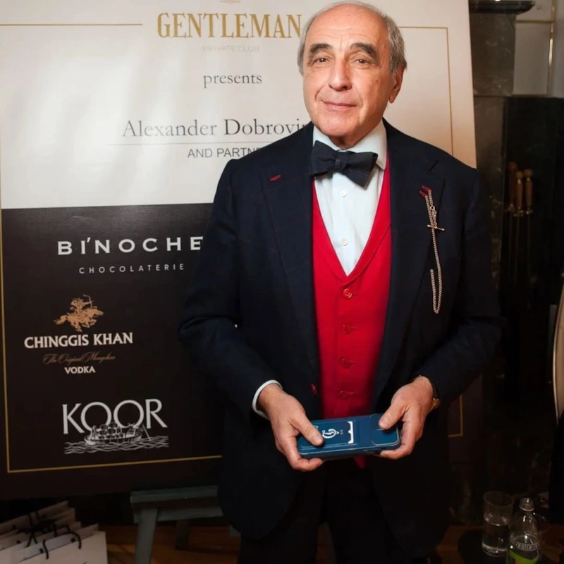 Александр Добровинский без очков Александр Добровинский без очков