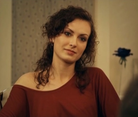 Yosh yigitlar etuk ayollar porno sikish Qizlarning yalangoch oyoqlari