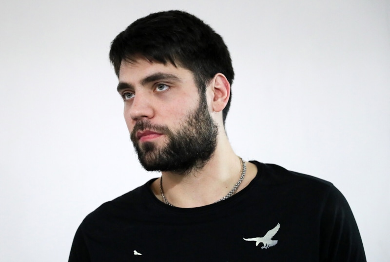 Режиссер Бутаков обвинен в домогательствах