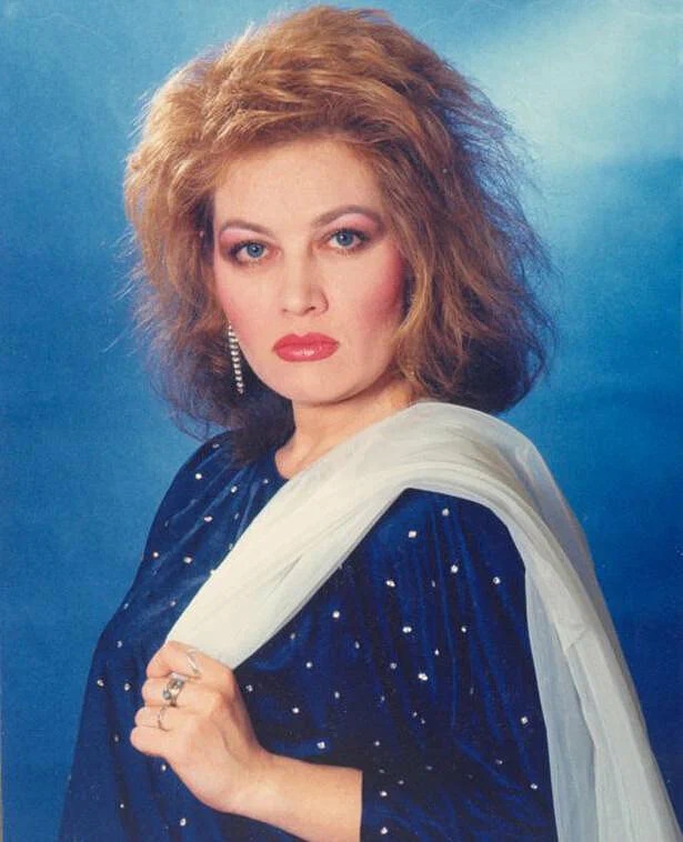 Таисия Повалий в молодости Таисия Повалий в молодости