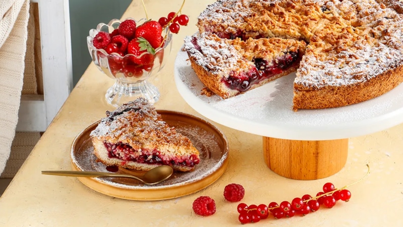 Тертый пирог с ягодами: рецепт для новичков